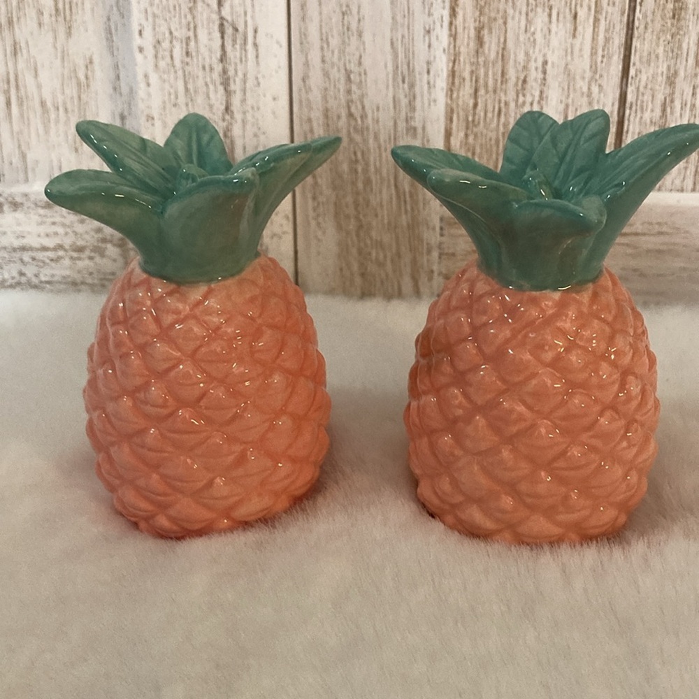 Ceramic Pineapple Shakers